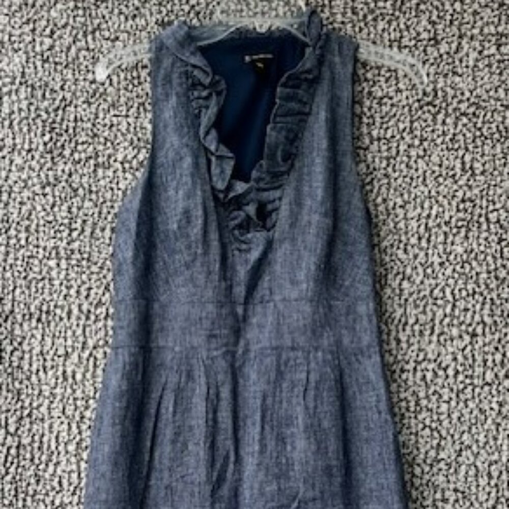 NEW DIRECTIONS Denim Colored Sleeveless Linen Blend Dress